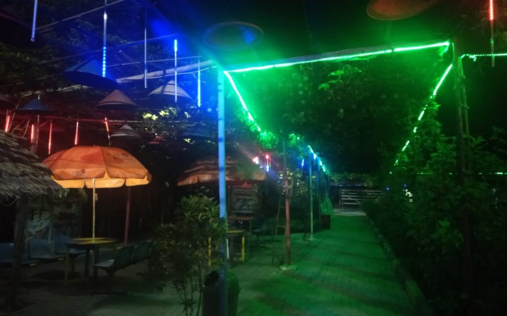 This image has an empty alt attribute; its file name is Kampung-Taubat-1024x639.jpg