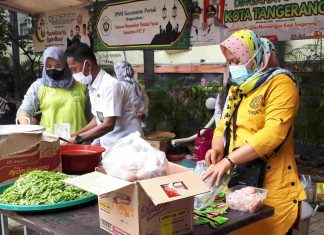 Bantu Isolasi Mandiri, Aparatur Kecamatan Periuk Bangun Dapur Umum