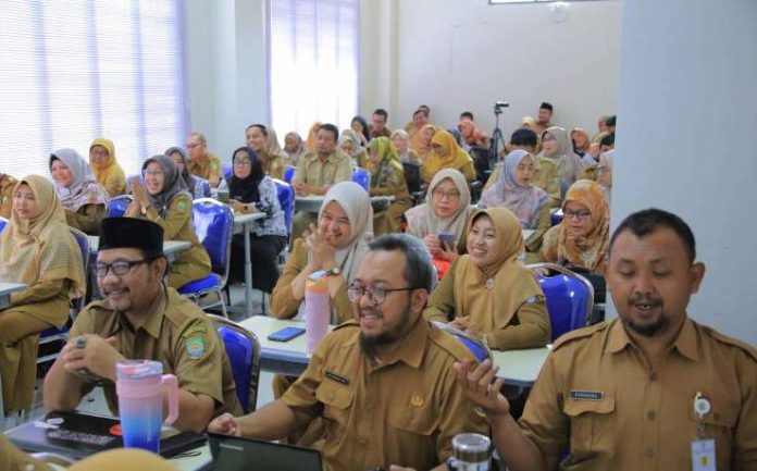 Pelatihan yang diikuti guru SD dan SMP di Kota Tangerang.