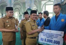 Ratusan Mahasiswa Terima Beasiswa dari Pemkot Tangerang