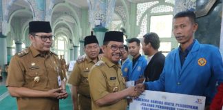 Ratusan Mahasiswa Terima Beasiswa dari Pemkot Tangerang